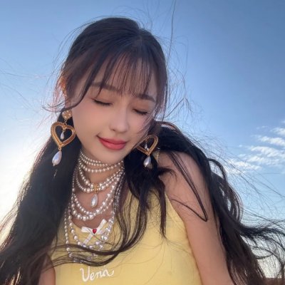 敦君与女朋友